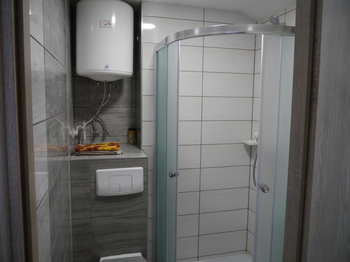 Brama Bieszczad Appartement Lesko Buitenkant foto