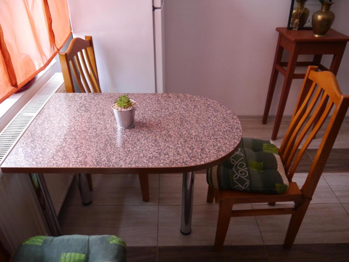 Brama Bieszczad Appartement Lesko Buitenkant foto