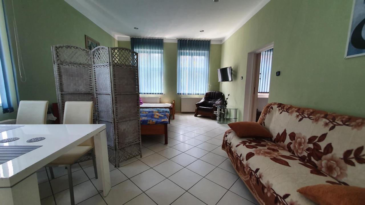 Brama Bieszczad Appartement Lesko Buitenkant foto