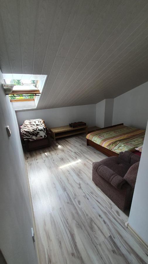 Brama Bieszczad Appartement Lesko Buitenkant foto